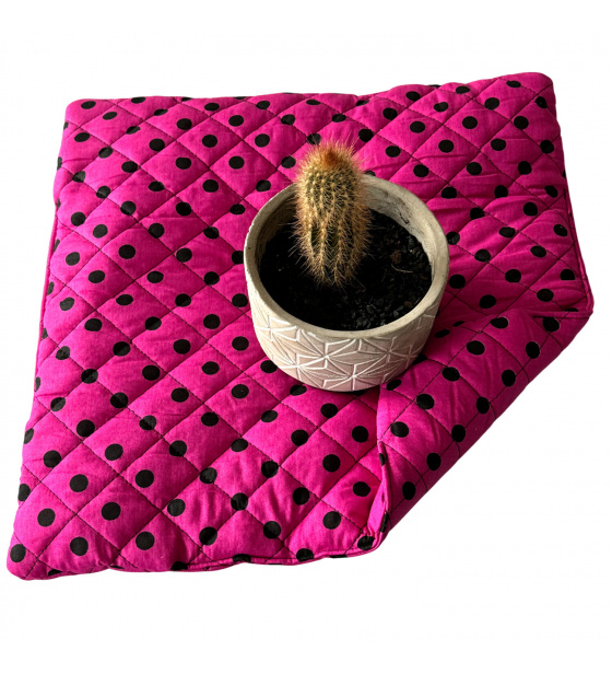 Seat cushion 40x40x2cm Black Dot on Amaranth