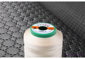 Sewing threads TYTAN 40 1000 m ecru color 2545