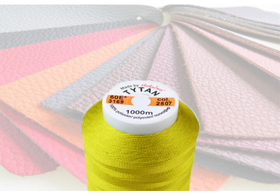 Čalounická šicí nitě TYTAN 60E 1000 m žlutá barva 2507