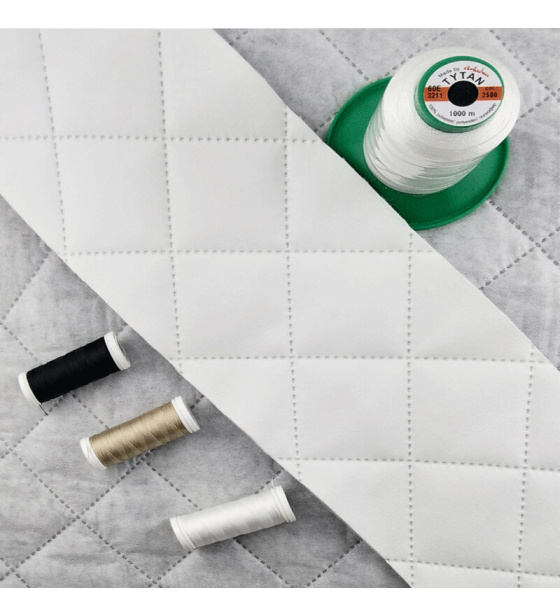 Ekokůže barva bilá prošívaná ultrazvukem, koženka metráž