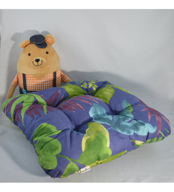 JUNGLE seat cushion on black 38X38