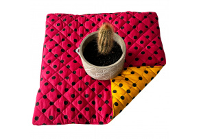 Seat cushion 40x40x2cm Dot Black on Red and Yellow